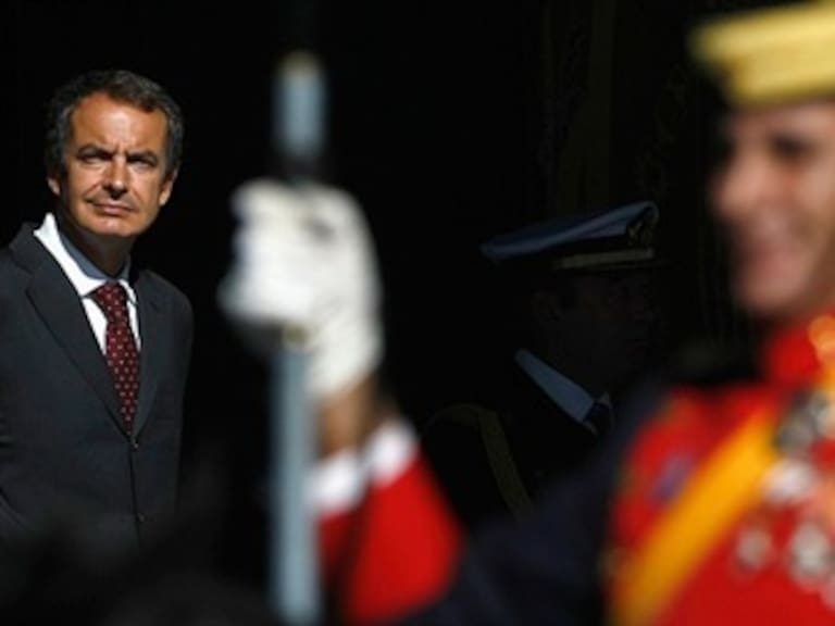 Abucheos a Zapatero y ausencia de Venezuela en desfile en Madrid