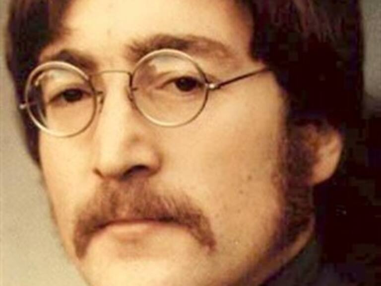 Rinden homenajes a John Lennon por 70 aniversario de su natalicio