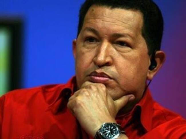 Busca Chávez apoyo a 'petromoneda'; critica a Bachelet