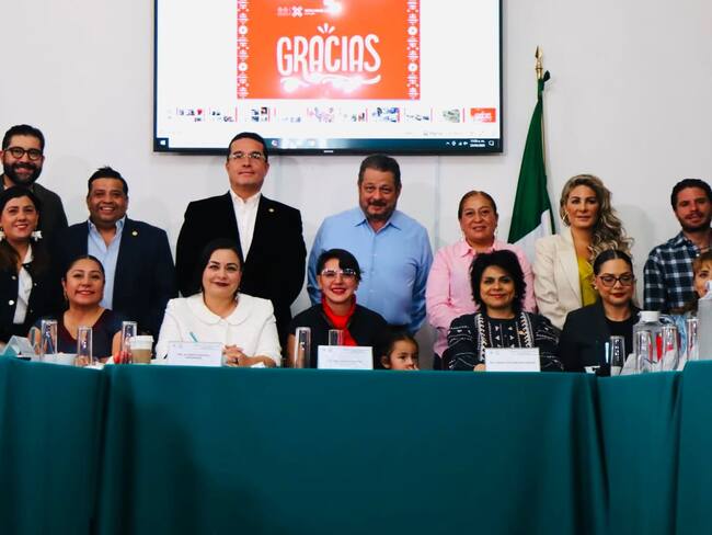 Con respaldo del pueblo xochimilca, la alcaldesa Circe Camacho comparece ante el Congreso de la CDMX