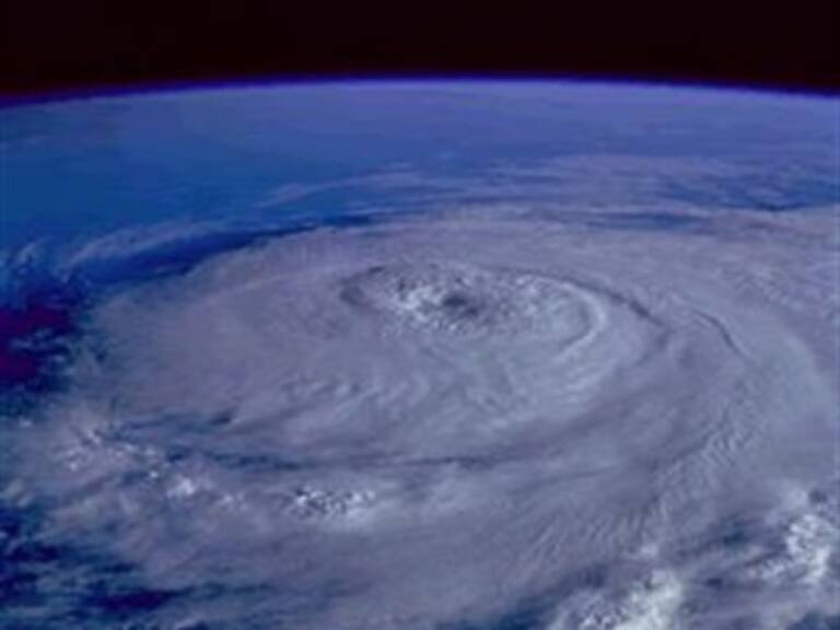 Se forma tormenta tropical Enrique en el Pacífico