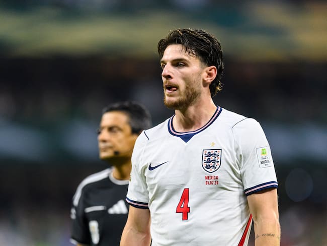 Declan Rice preocupa a Inglaterra: un virus pone en riesgo su juego ante Noruega en el Mundial 2026