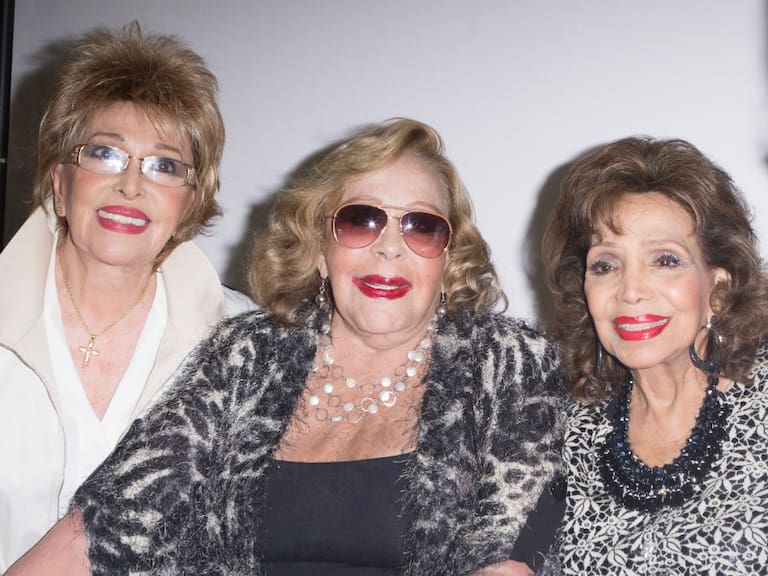 Luz Maria Aguilar, Silvia Pinal y Maria Victoria en 2015.