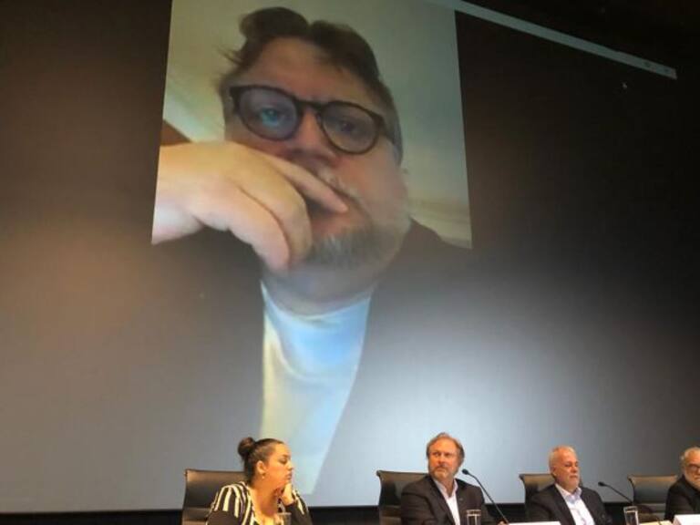 Guillermo del Toro becará a estudiantes con 60 mil dólares anuales