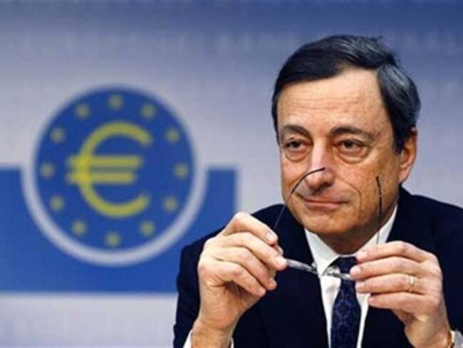 Analizan Merkel y Draghi creación de vigilancia bancaria europea