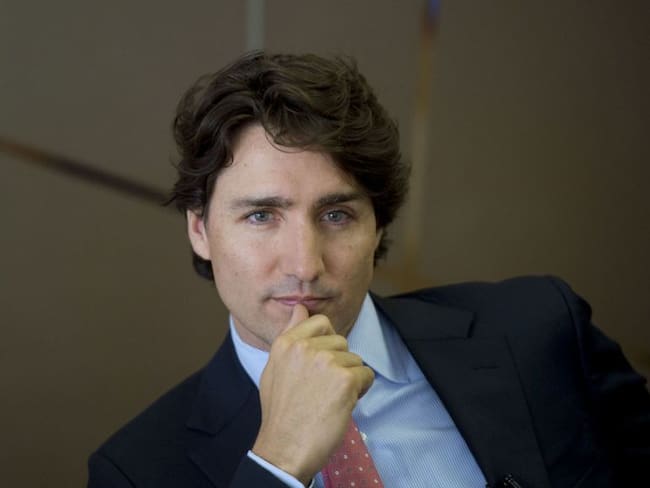 Imagen de Justin Trudeau sin camisa causa furor en redes sociales