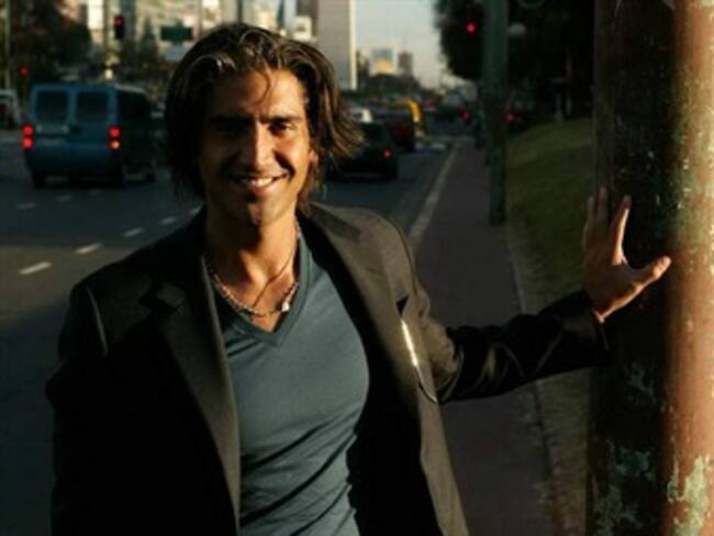 Catean Sony Music por denuncia de Alejandro Fernández