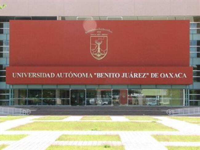 Huelga en Universidad de Oaxaca afecta a 26 mil estudiantes