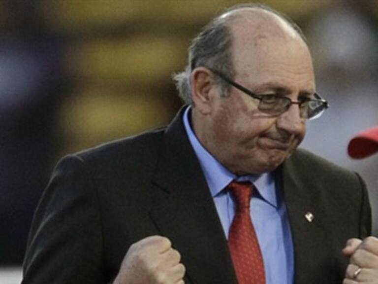 Asume técnico Markarián derrota de Selección Peruana