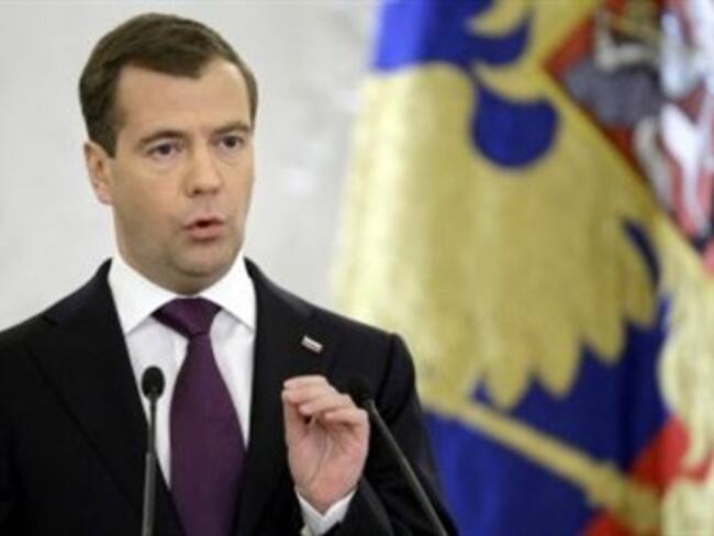 Persisten amenazas de conflictos y terrorismo internacional: Medvedev