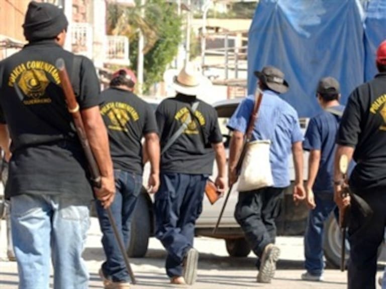 Detiene policía comunitaria a 30 personas en Marquelia, Guerrero