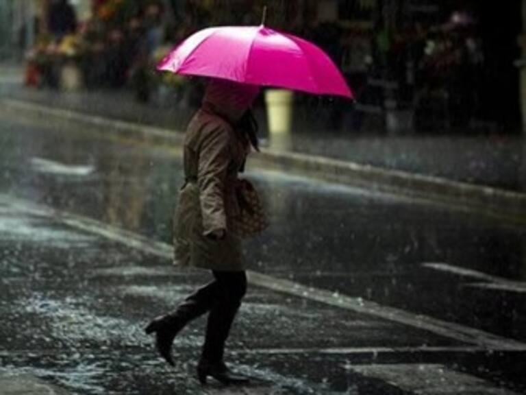 Continuarán lluvias en el Valle de México