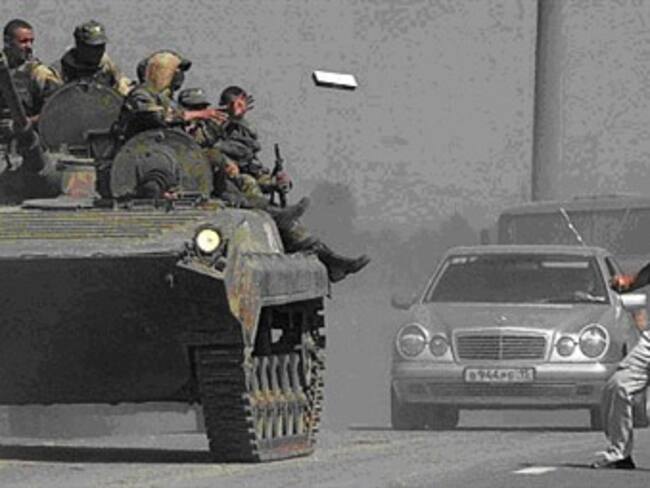 Tropas rusas bloquean aeropuerto en el puerto de Sebastopol