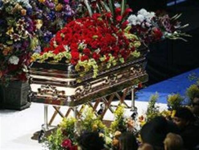 Gasta Los Ángeles 1.4 mdd en homenaje a Jackson