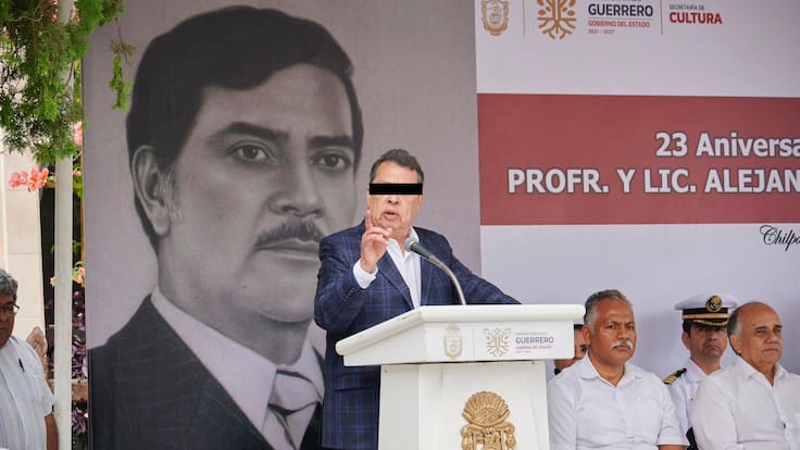 Ángel Aguirre ingresa al Altiplano; FGR lo acusa de encubrimiento en la desaparición de los 43 normalistas