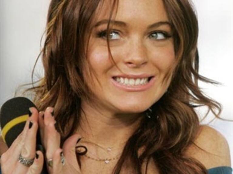 Acusan formalmente a Lindsay Lohan por robo de un collar