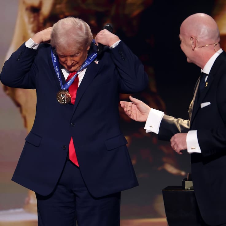 Sorteo del Mundial 2026: Donald Trump recibe medalla de ‘La Paz’ en pleno evento en vivo