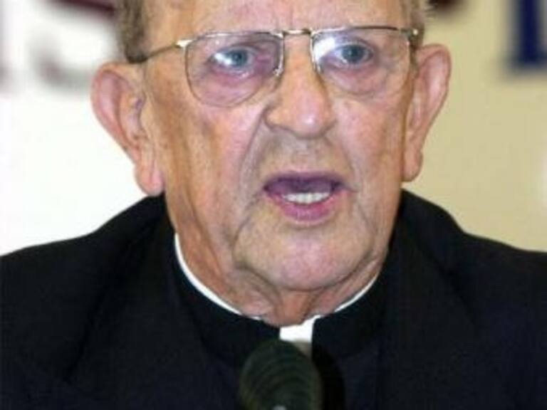 26 mdd pide hijo de Maciel por silencio: Legionarios