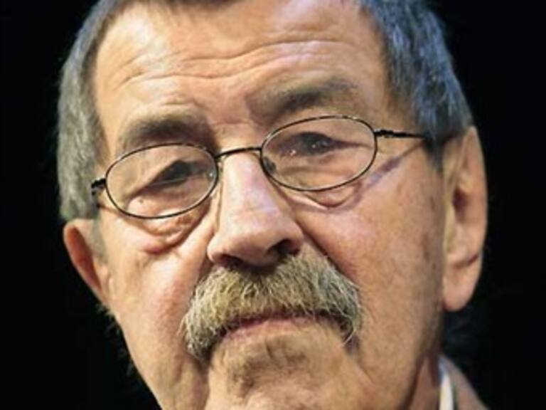 Günter Grass se declara fan absoluto del fútbol femenino