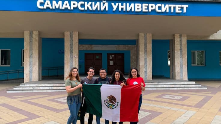 Estudiantes mexicanos conquistan a rusos con innovación científica