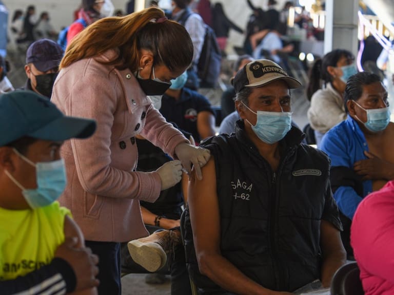 México suma 154 muertes y 2 mil 660 contagios de COVID-19 en 24 horas