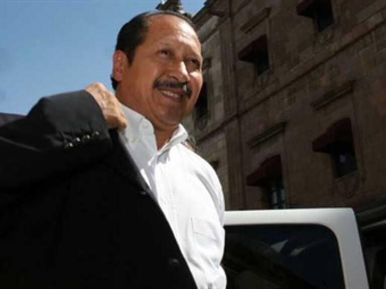 Descarta Leonel Godoy renunciar a su cargo