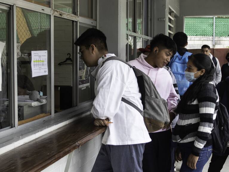 ¿No fuiste aceptado en ninguna escuela a nivel medio superior? Estas escuelas tienen lugares disponibles