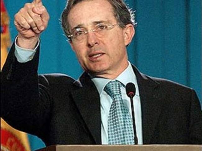 Rechaza Uribe iniciar nuevo diálogo con FARC