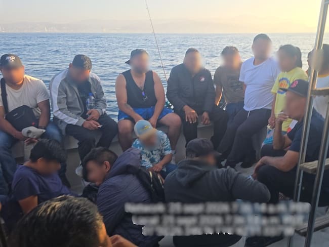 Rescata Marina a 45 personas en Ensenada, eran trasladadas ilegalmente a EE.UU. en dos embarcaciones