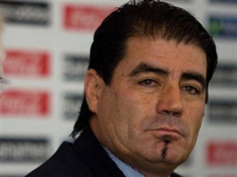 Presentan a Francisco Ramírez como nuevo técnico de Chivas