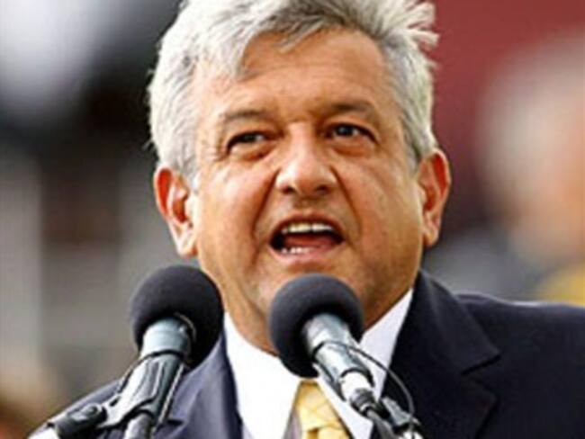 Acusa AMLO simulación en equidad de medios en proceso electoral