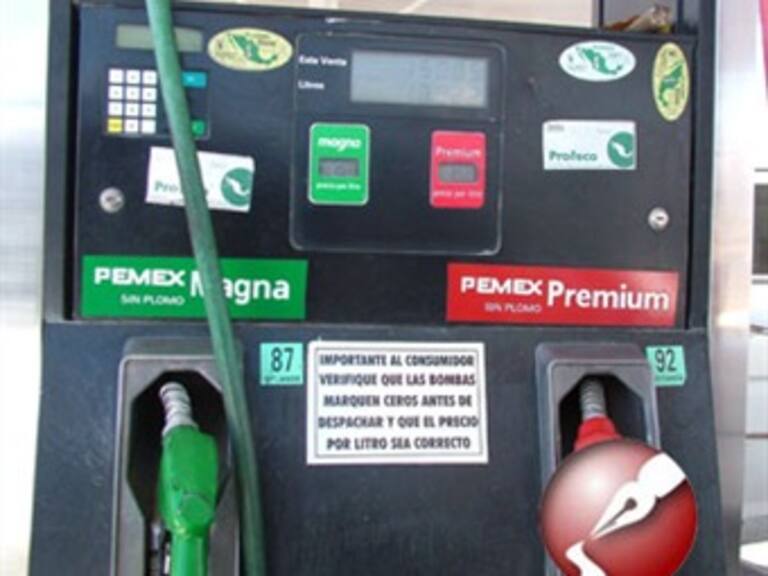 Gasolina, entre 10 y 12 pesos al terminar 2010