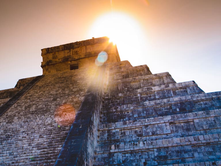 Solsticio de verano en México: amanecer con el Sol en su punto más alto.