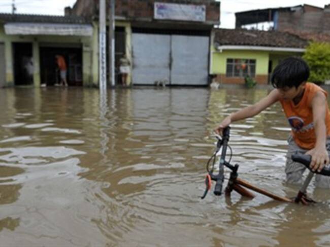 Dejan lluvias 238 muertos y un millón 818 mil afectados en Colombia
