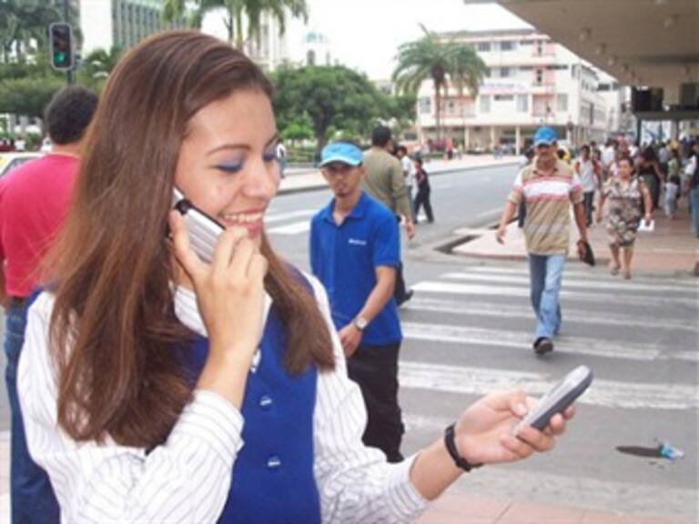 Bloquea Telcel líneas antes del plazo establecido