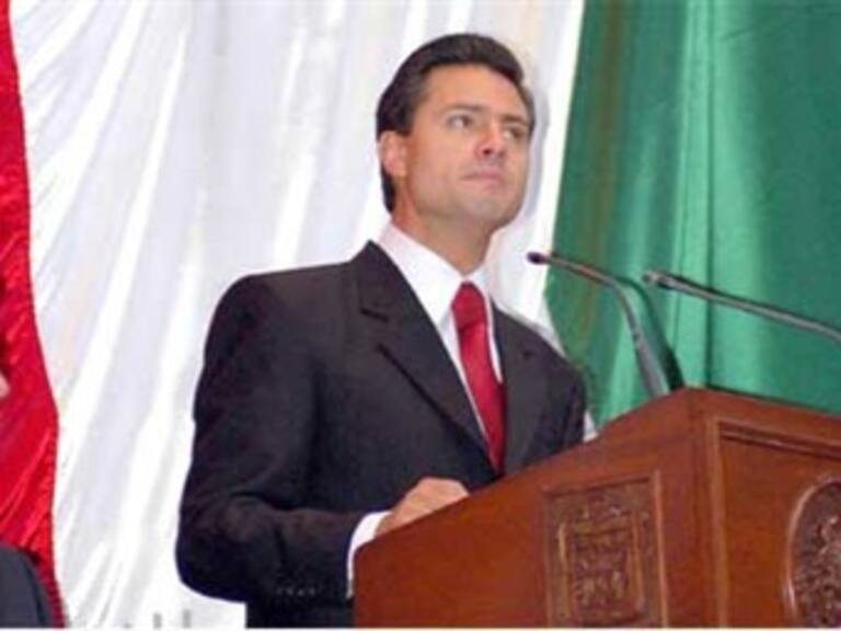 Anuncia Peña Nieto iniciativas financiera, social y en seguridad