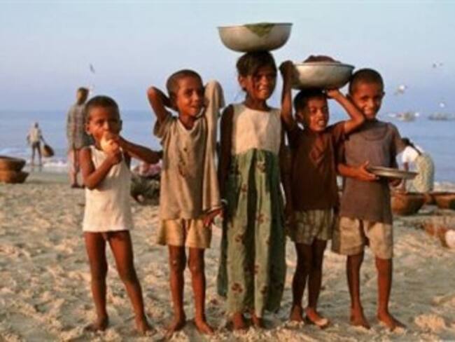 Cae pobreza en AL al más bajo nivel en 20 años: Cepal