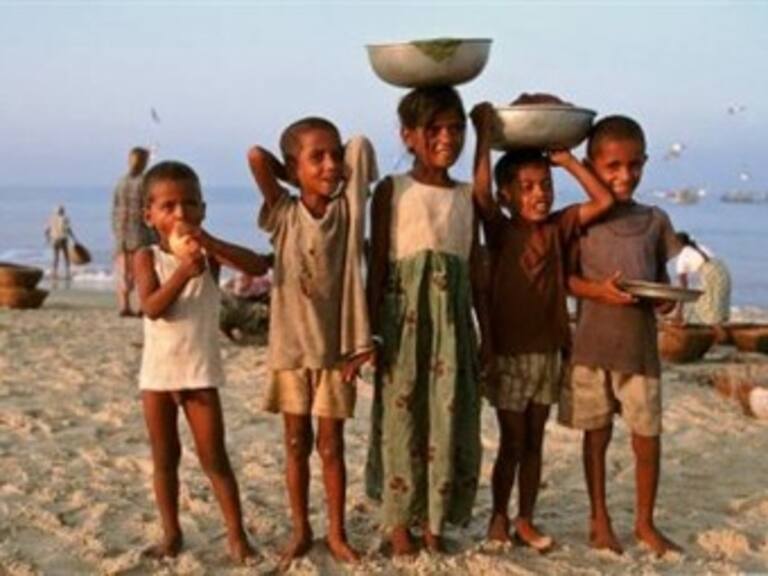 Cae pobreza en AL al más bajo nivel en 20 años: Cepal