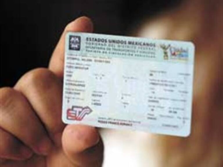 Renovar tarjeta de circulación implica pérdida de tiempo