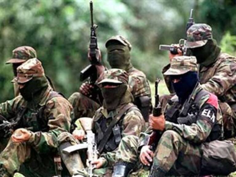 Piden las FARC detener proyectos de ley en Congreso colombiano
