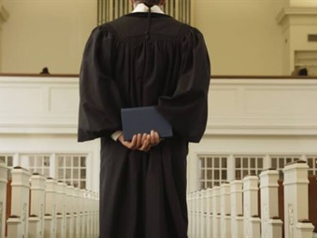 Admite Vaticano que obispo noruego dimitió por pederastia