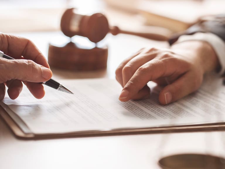 Estar en el testamento no garantiza heredar: la ley argentina pone límites claros. Getty Images