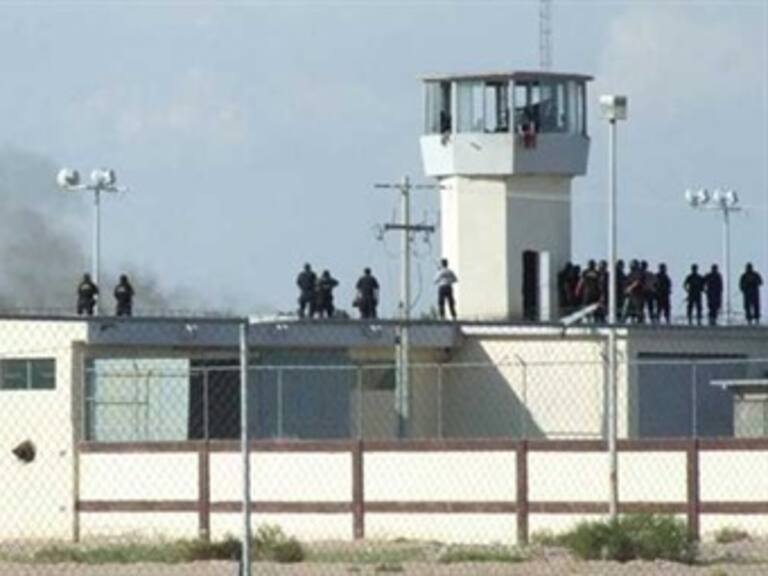 Se registra incendio en penal de Durango