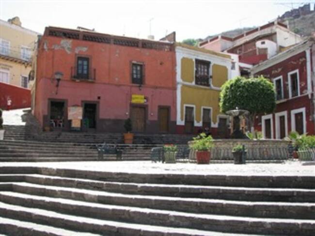 Mundos Feericos.Jonathan Reyes,director creativo