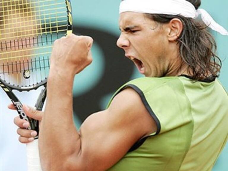 Avanzan Nadal y Federer a segunda ronda de Roland Garros