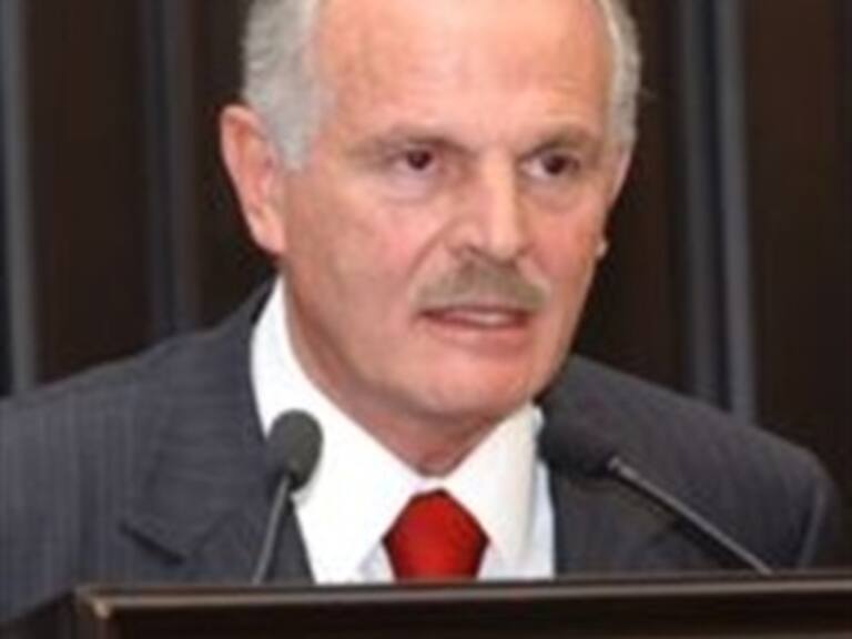 PRI rechaza IVA de 16%