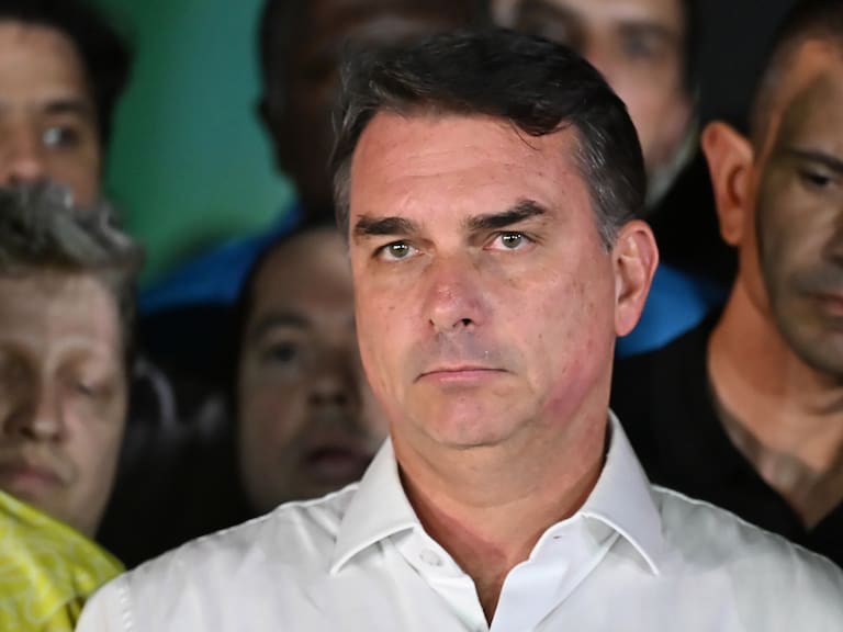 Flávio Bolsonaro llega a Miami tras perder ante Lula: las investigaciones que lo cercan. Getty Images