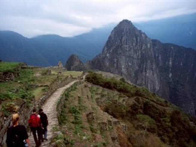 Las escaleras más grandes del mundo.'Mitos y realidades con algarabía' con Monica Alfaro