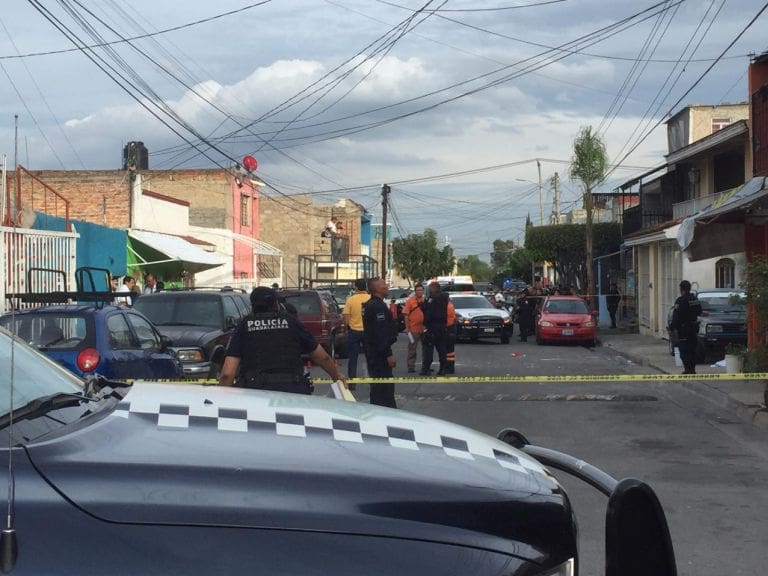Asesinan a tres personas en colonia Villa Guerrero