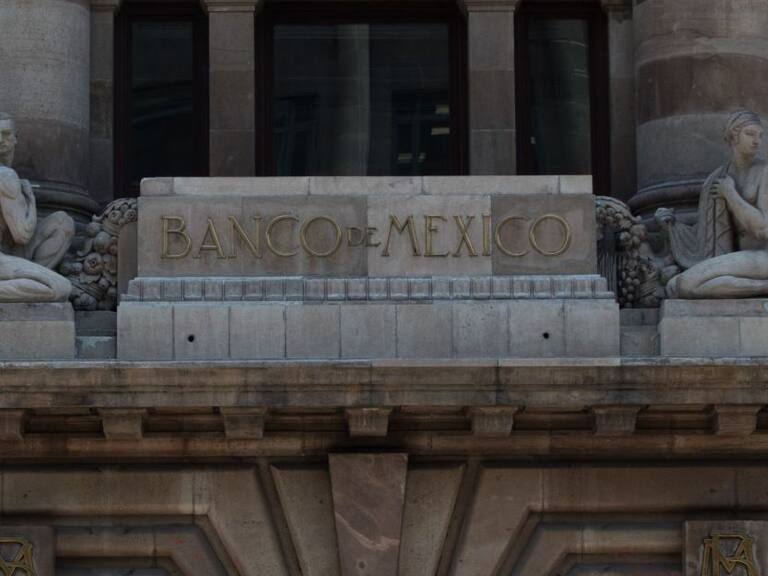 Se calcula que el Producto Interno Bruto (PIB) avance entre 0.8 y 2.4 por ciento.